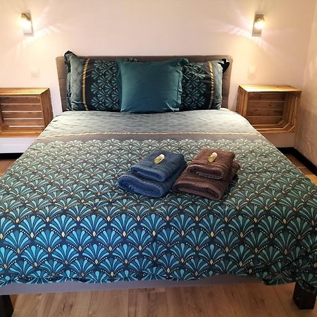 Le Jardin Des Hirondelles Bed & Breakfast Blanzaguet-Saint-Cybard Ngoại thất bức ảnh