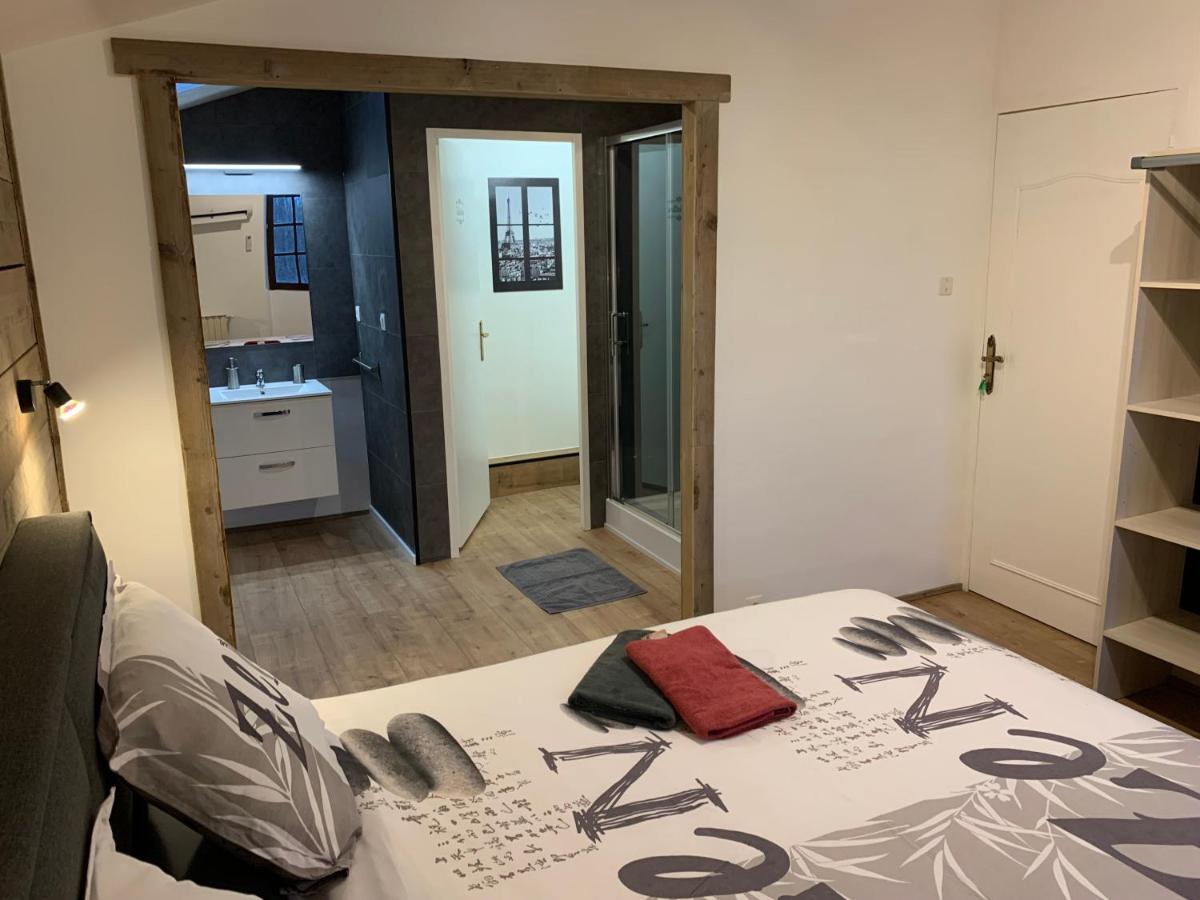 Le Jardin Des Hirondelles Bed & Breakfast Blanzaguet-Saint-Cybard Ngoại thất bức ảnh