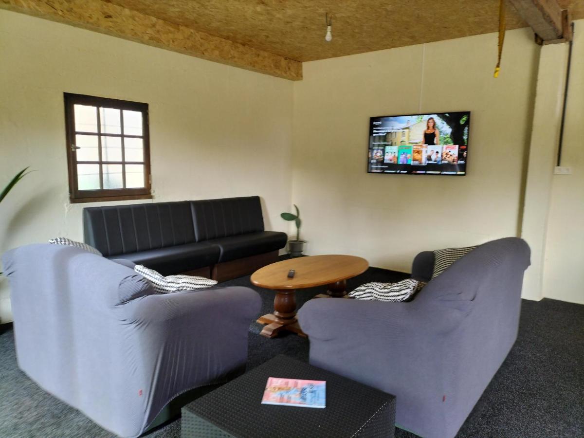 Le Jardin Des Hirondelles Bed & Breakfast Blanzaguet-Saint-Cybard Ngoại thất bức ảnh